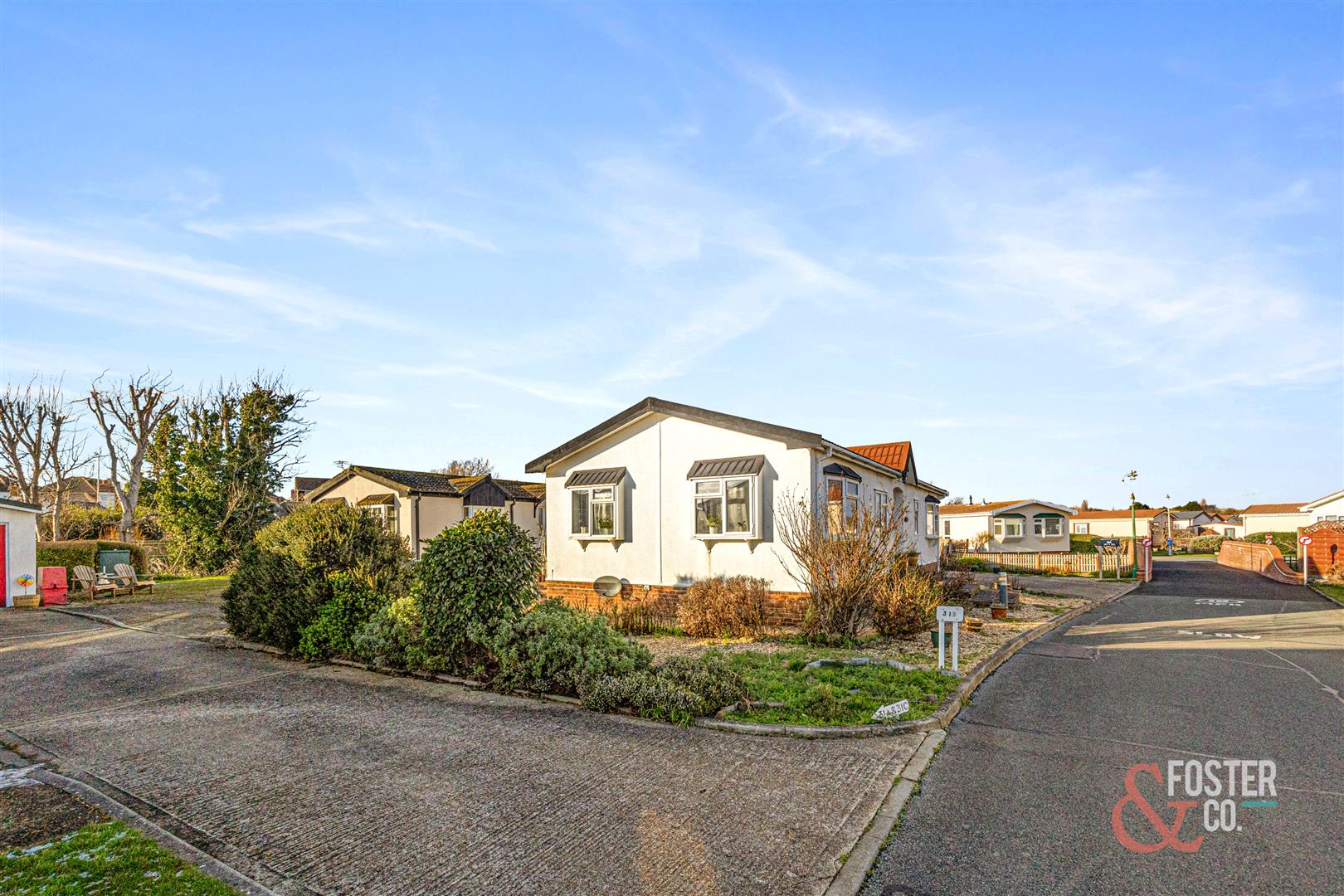 Willowbrook park, Old salts farm road, Lancing Foster & Co.